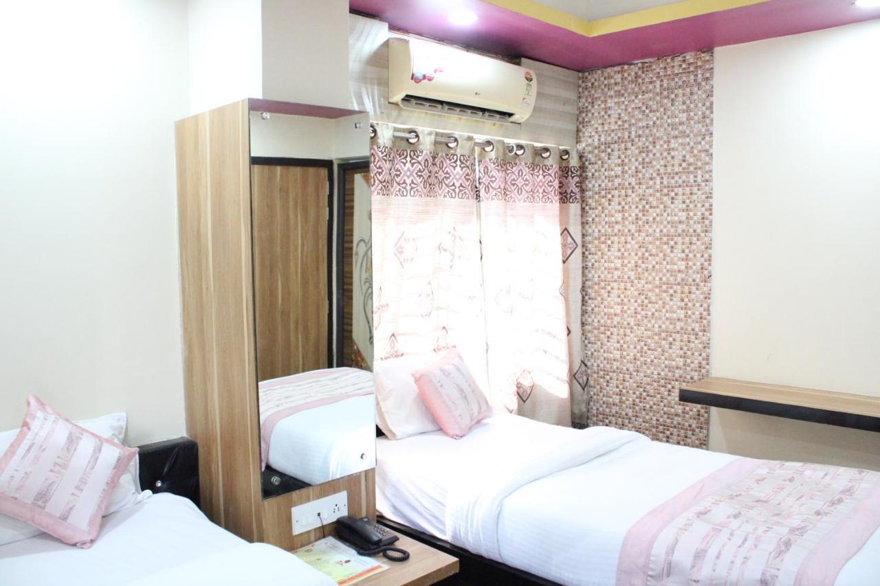 Hotel SQUARE PARK Dibrugarh Buitenkant foto