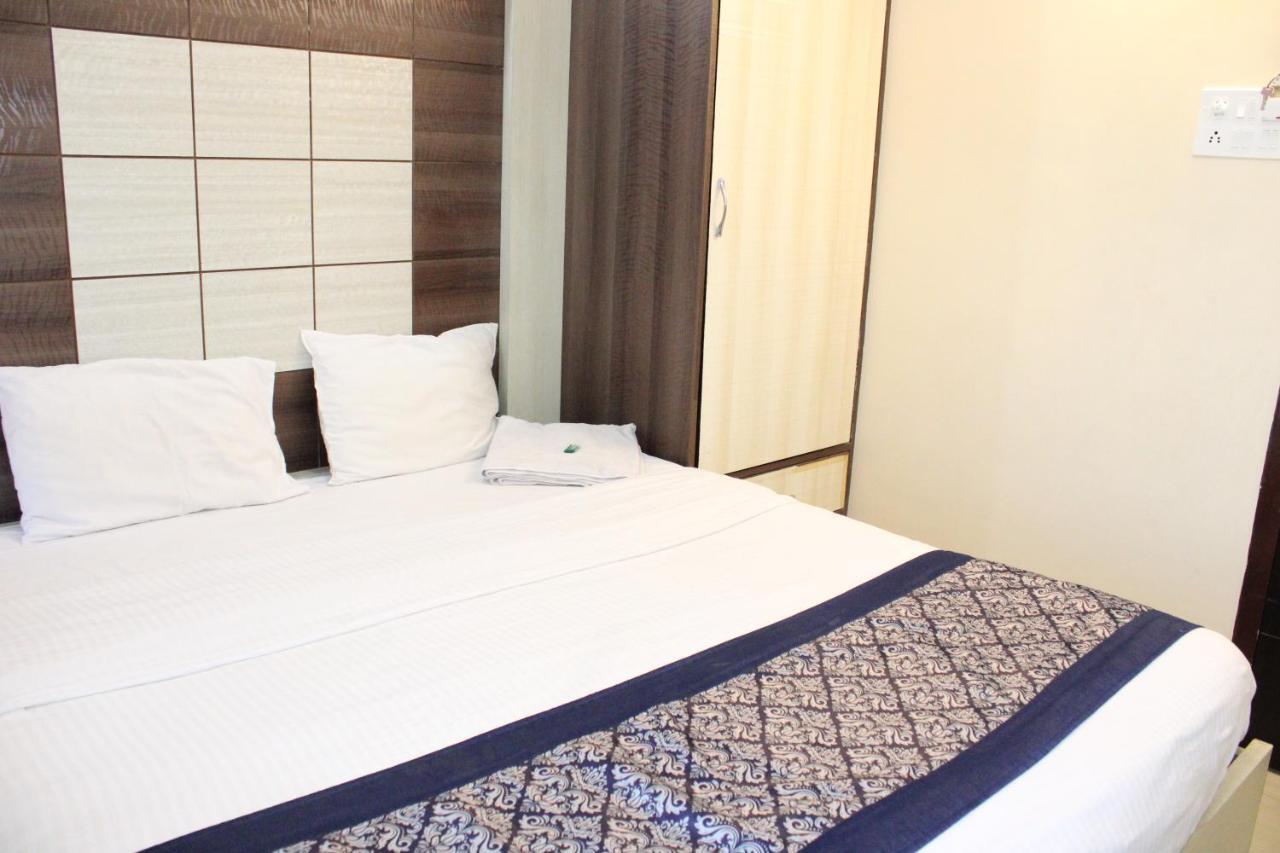 Hotel SQUARE PARK Dibrugarh Buitenkant foto