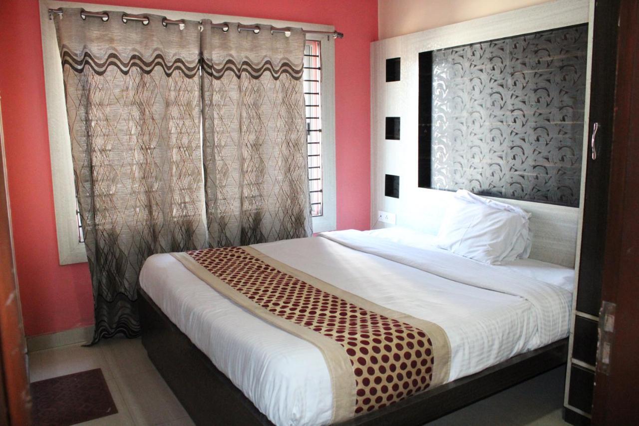Hotel SQUARE PARK Dibrugarh Buitenkant foto