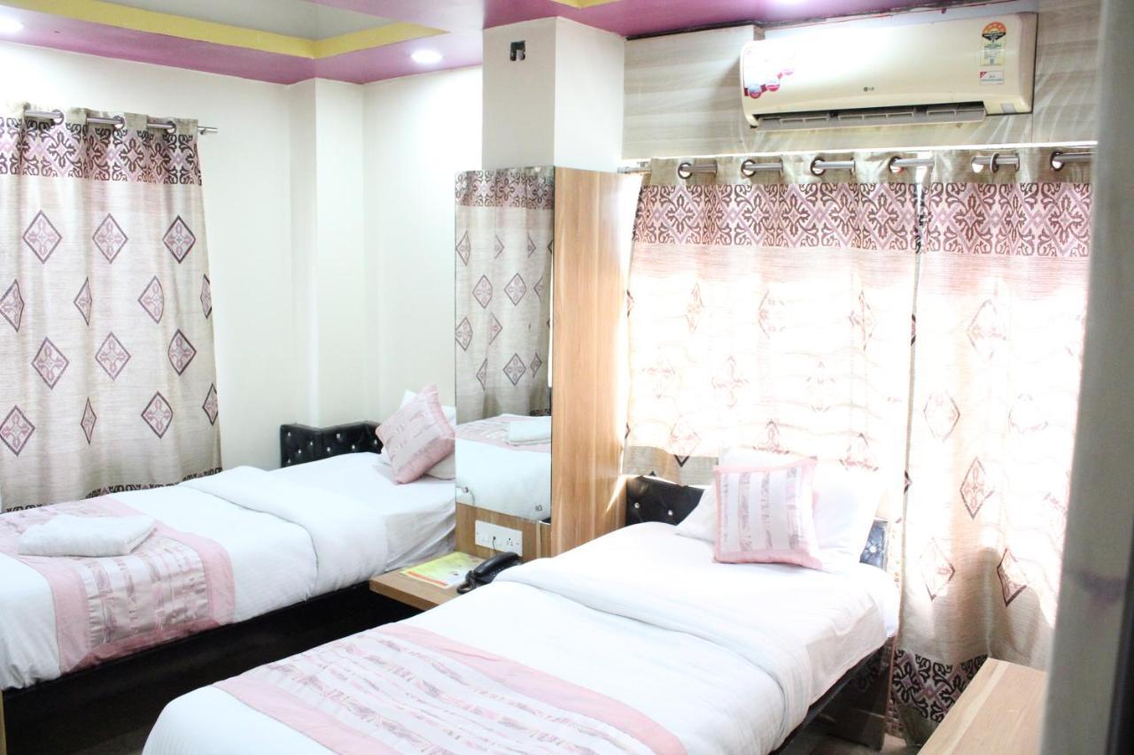Hotel SQUARE PARK Dibrugarh Buitenkant foto