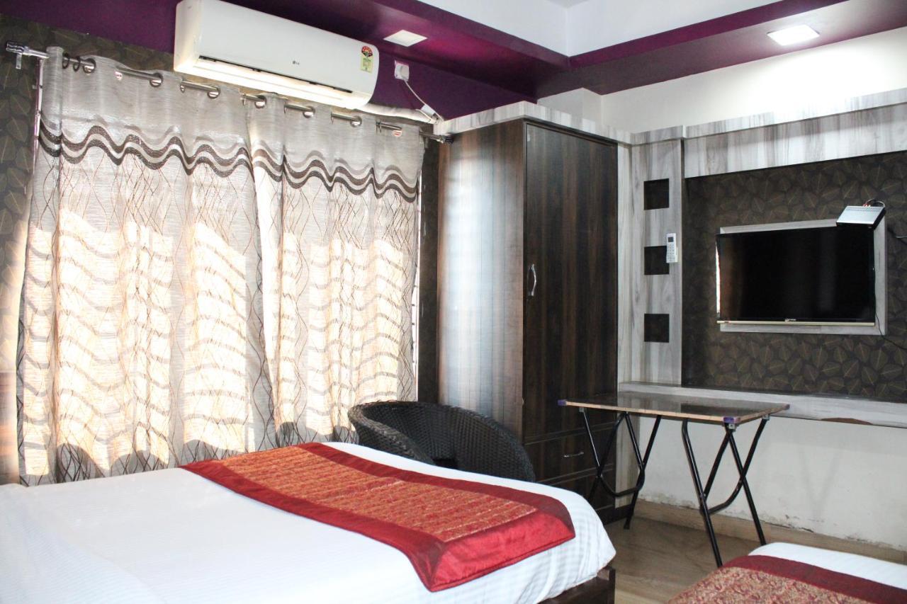 Hotel SQUARE PARK Dibrugarh Buitenkant foto