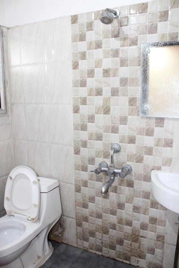 Hotel SQUARE PARK Dibrugarh Buitenkant foto